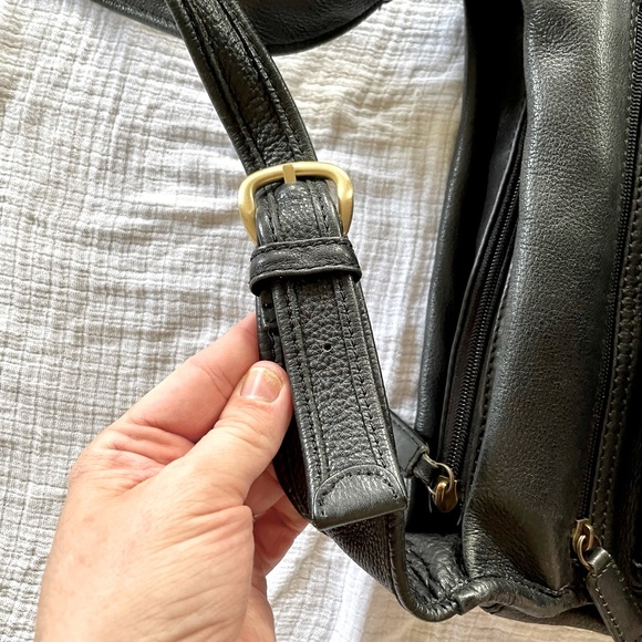 FOSSIL Vintage Black Pebbled Leather Shoulder - Picture 9 of 12